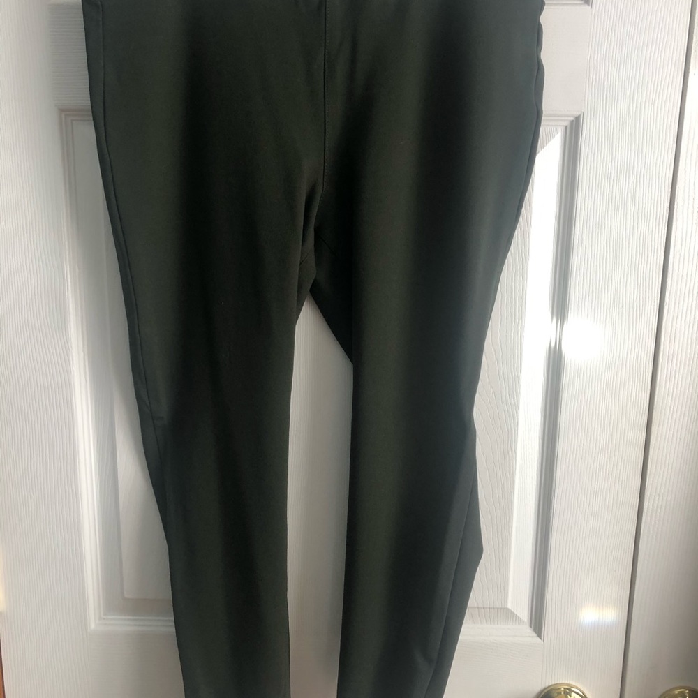 Dress pants - Picture 2 of 4